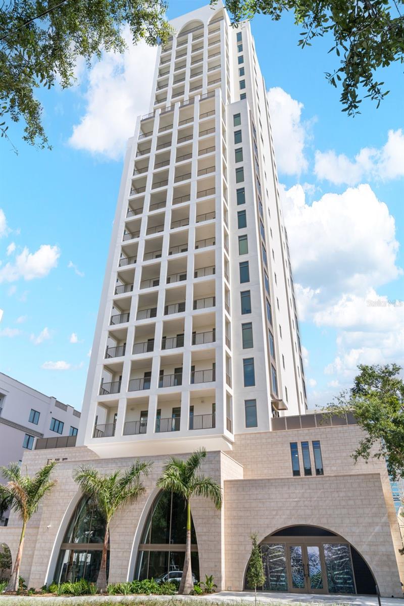 126 4TH AVE NE #1101