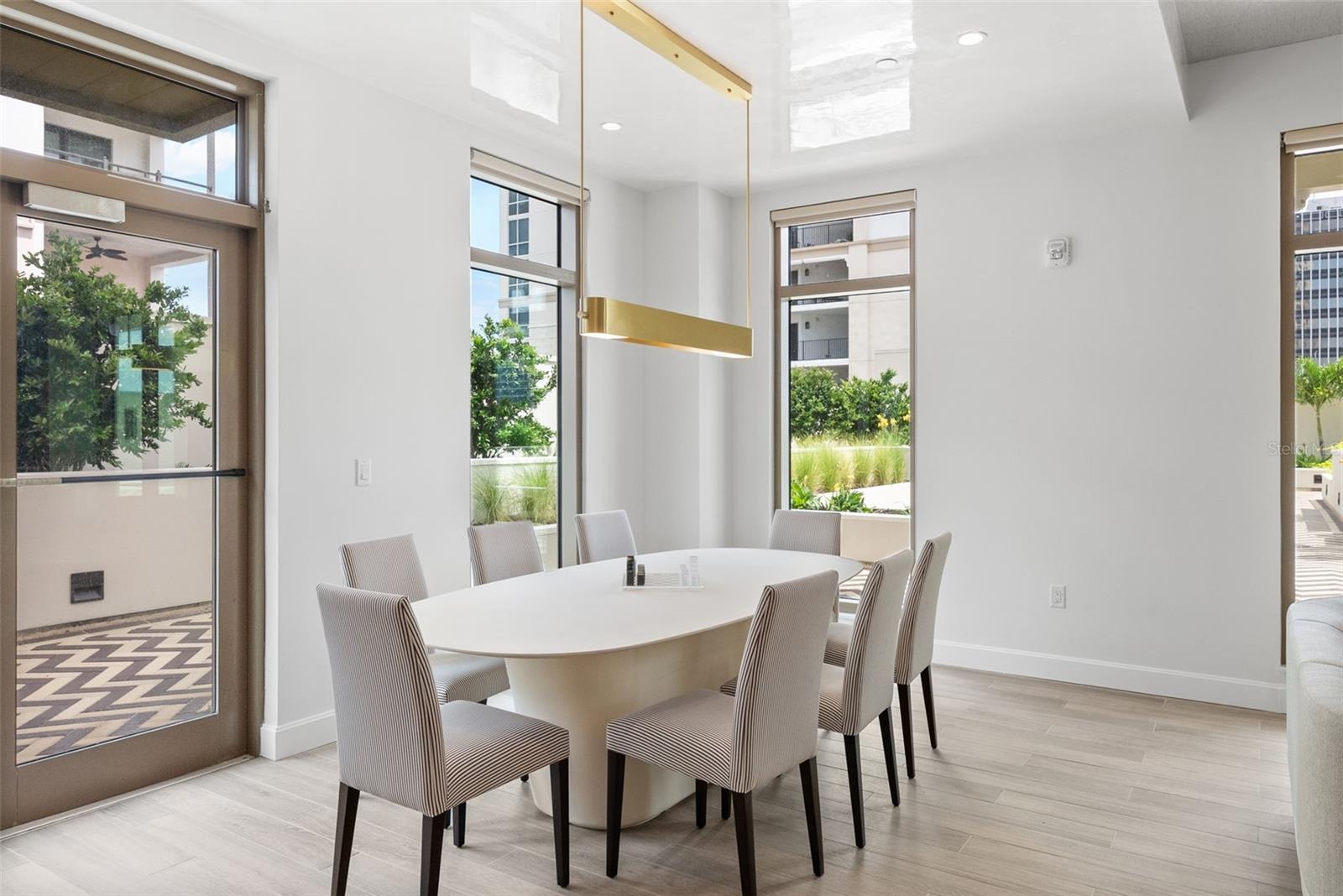 126 4TH AVE NE #1101