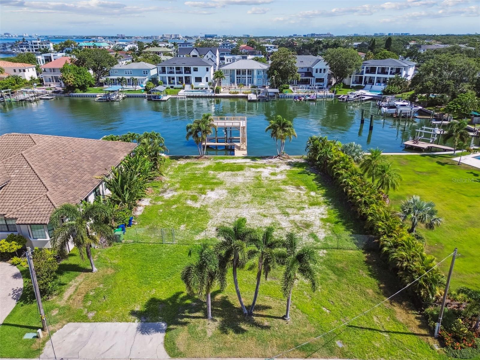 5105 W LONGFELLOW AVE