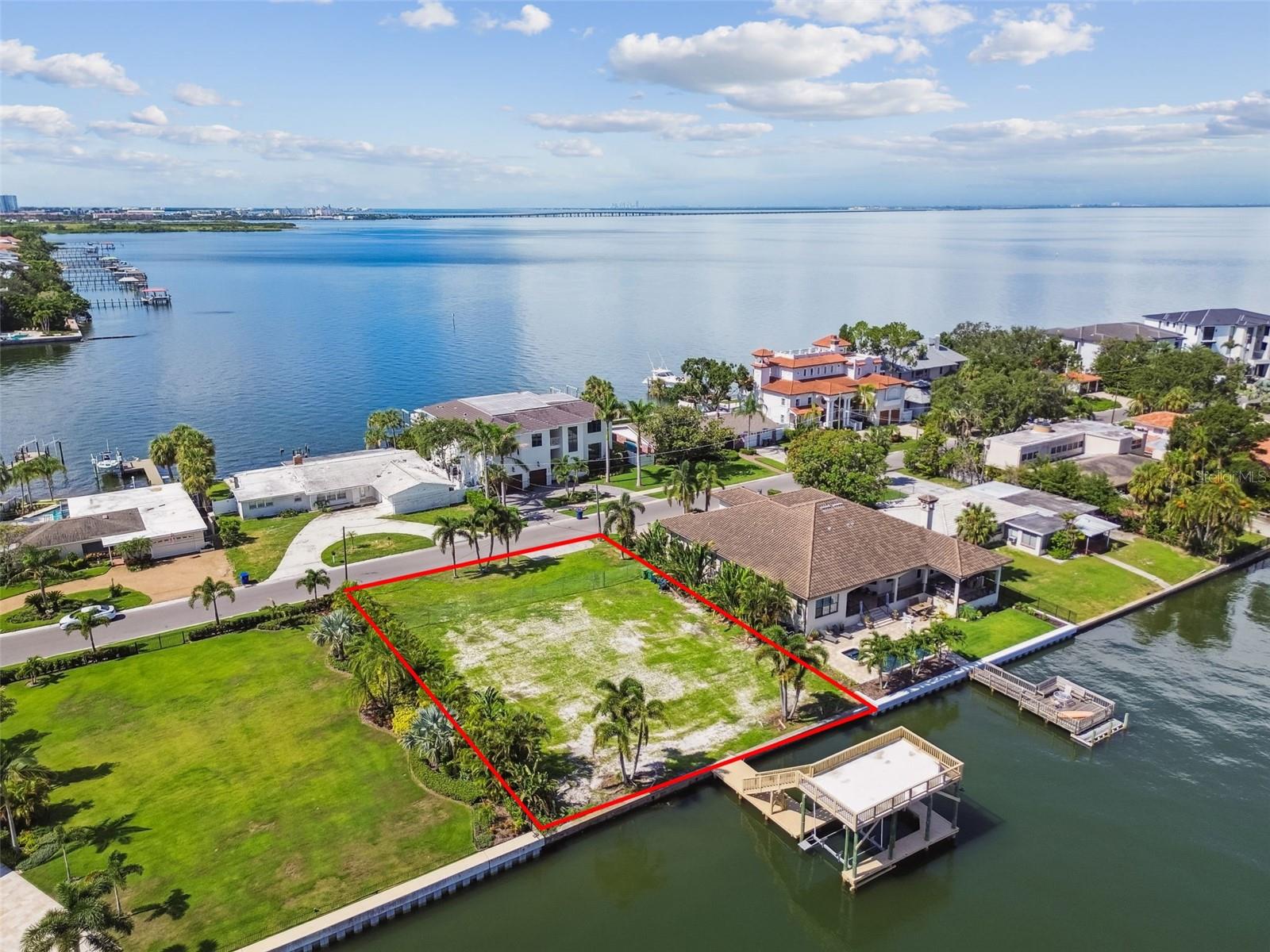 5105 W LONGFELLOW AVE