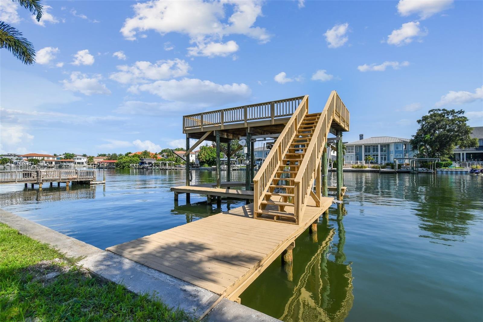 5105 W LONGFELLOW AVE