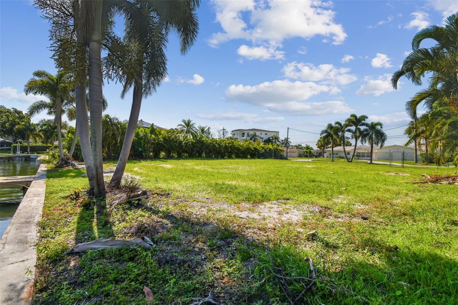 5105 W LONGFELLOW AVE