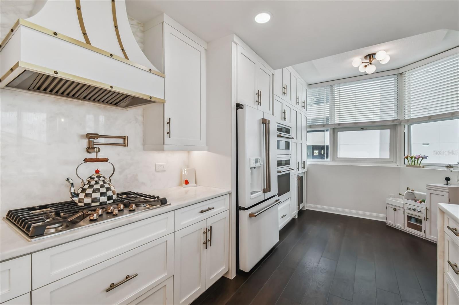 450 KNIGHTS RUN AVE #502
