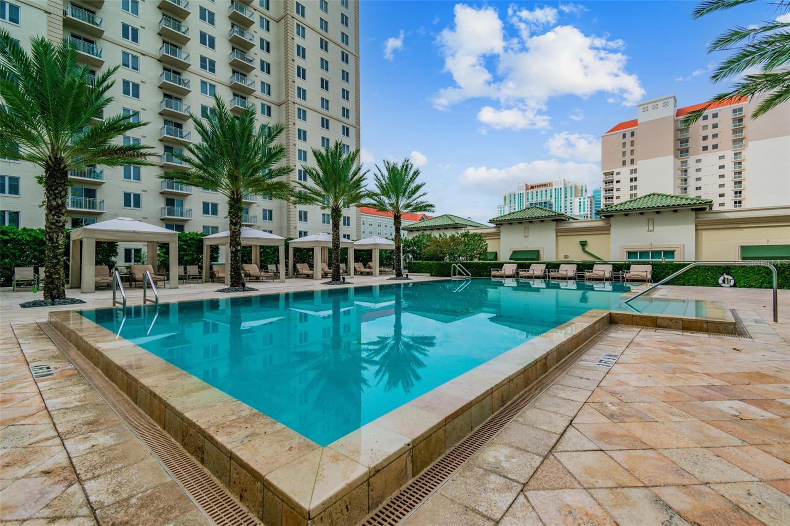 450 KNIGHTS RUN AVE #502