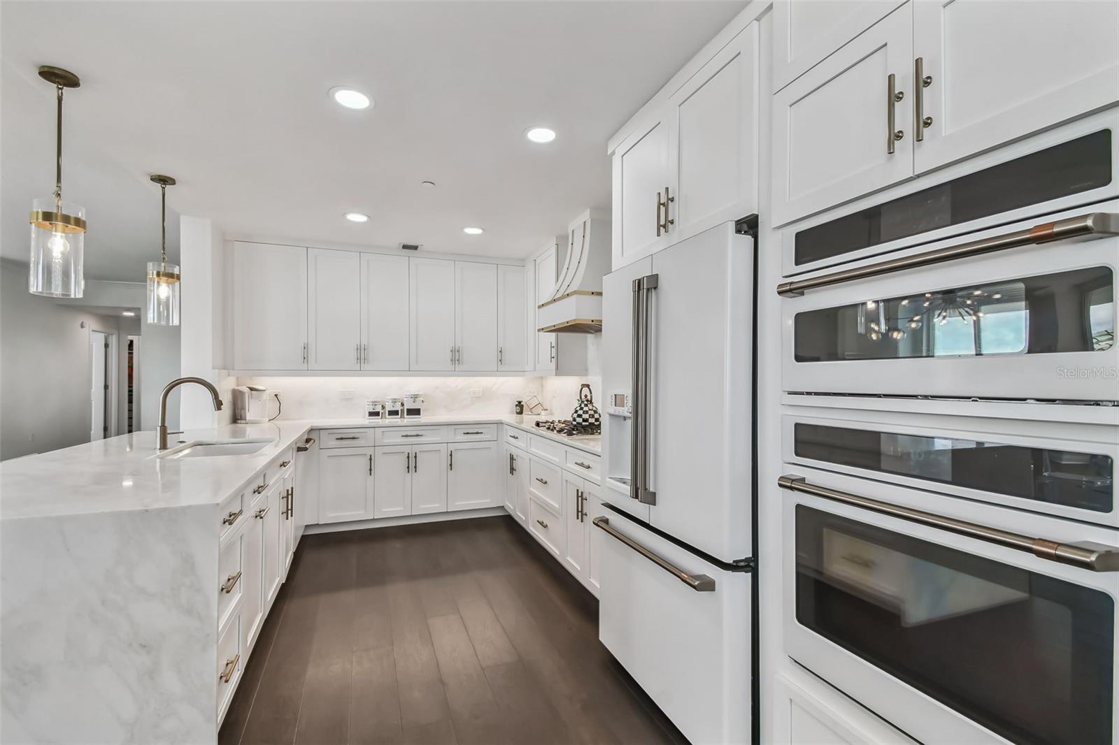450 KNIGHTS RUN AVE #502