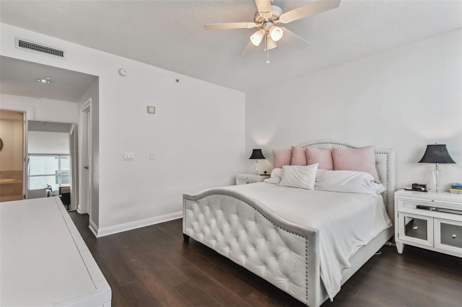 450 KNIGHTS RUN AVE #502