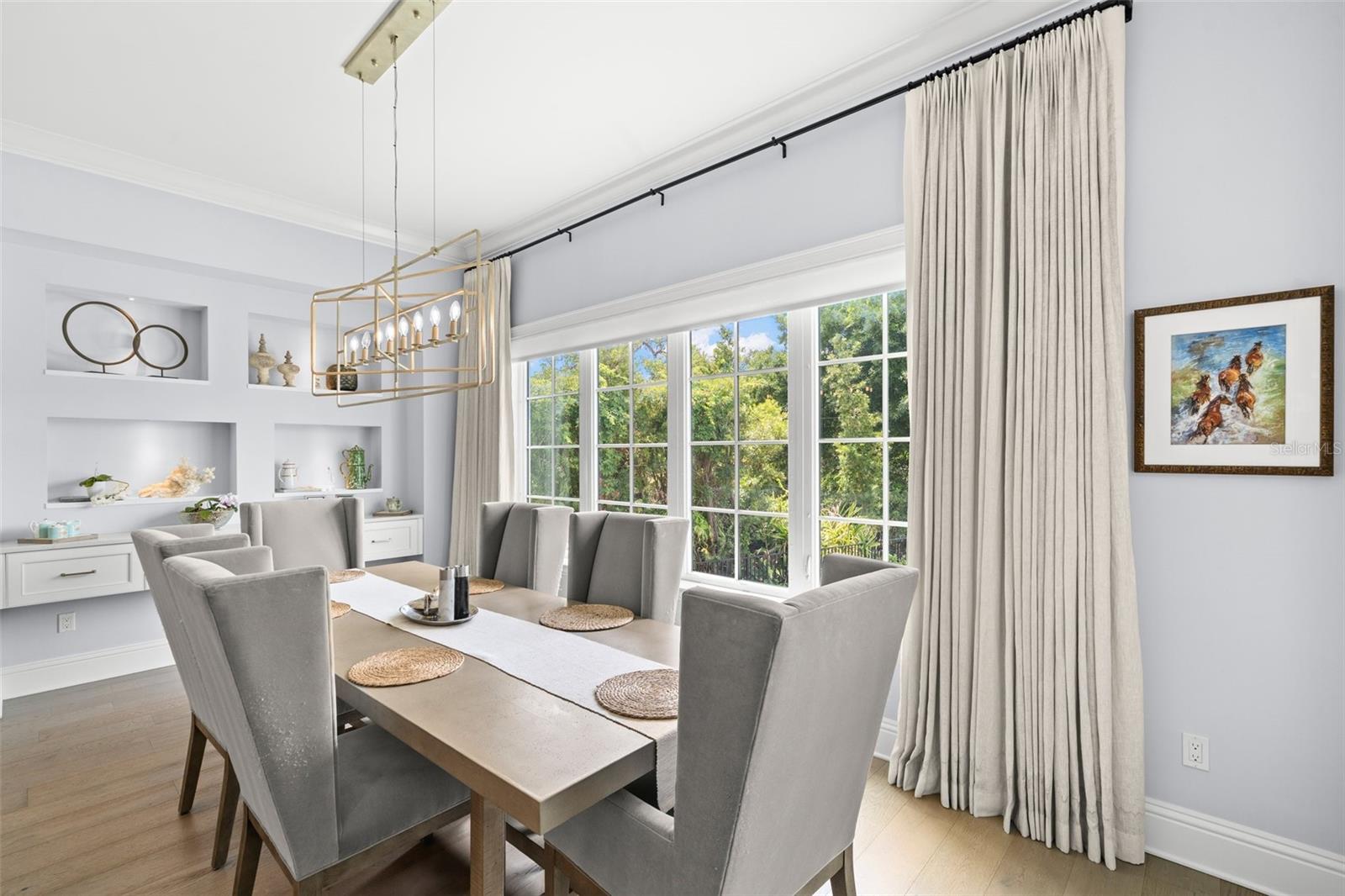 419 S SHORE CREST DR