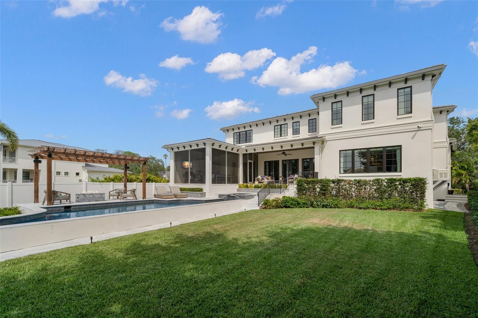 419 S SHORE CREST DR