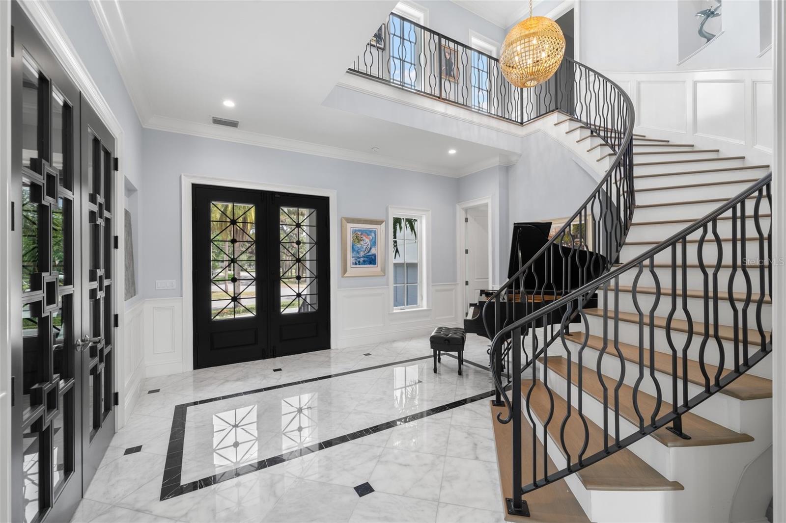 419 S SHORE CREST DR