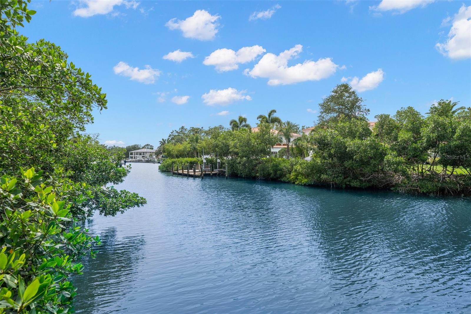 419 S SHORE CREST DR