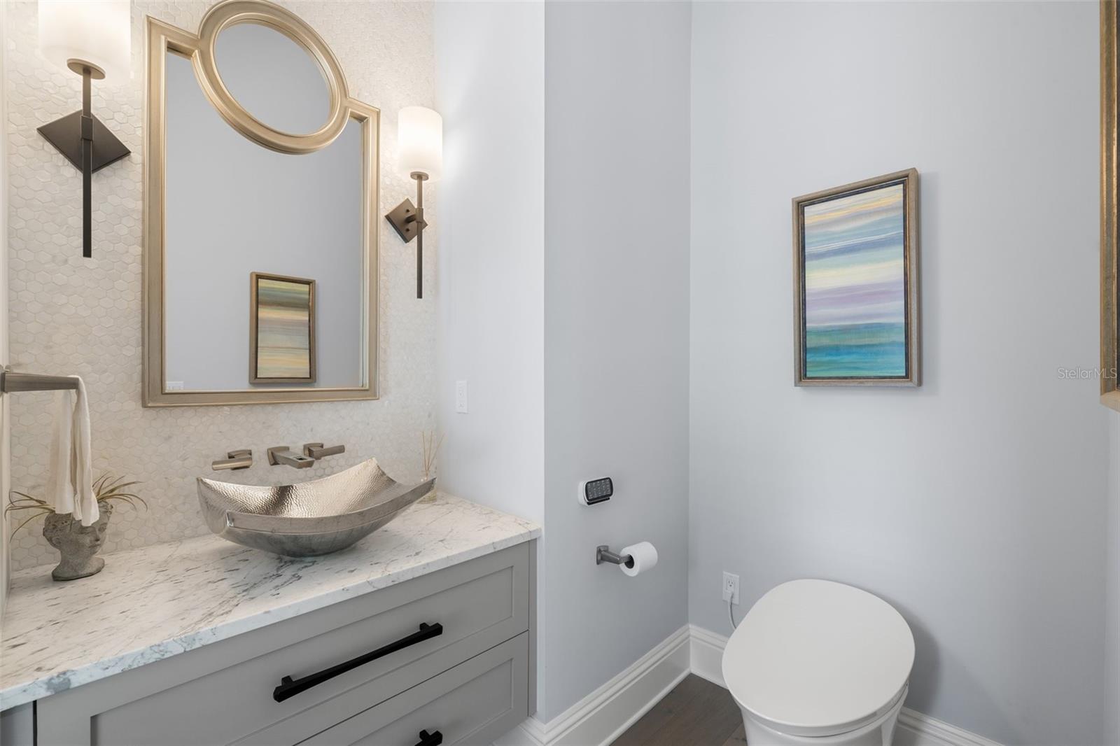 419 S SHORE CREST DR