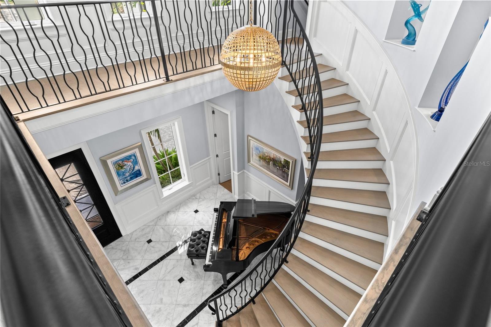 419 S SHORE CREST DR