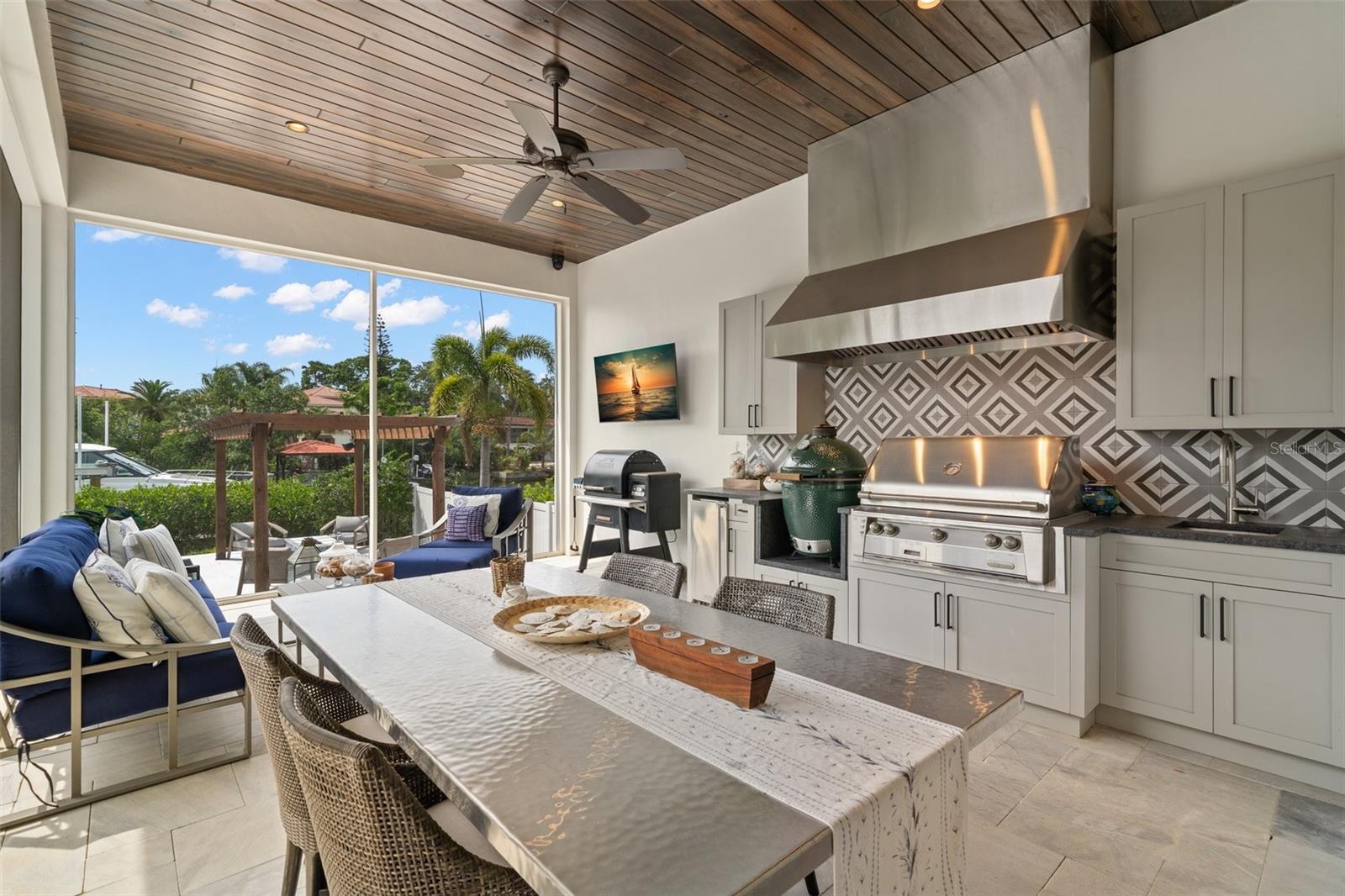 419 S SHORE CREST DR