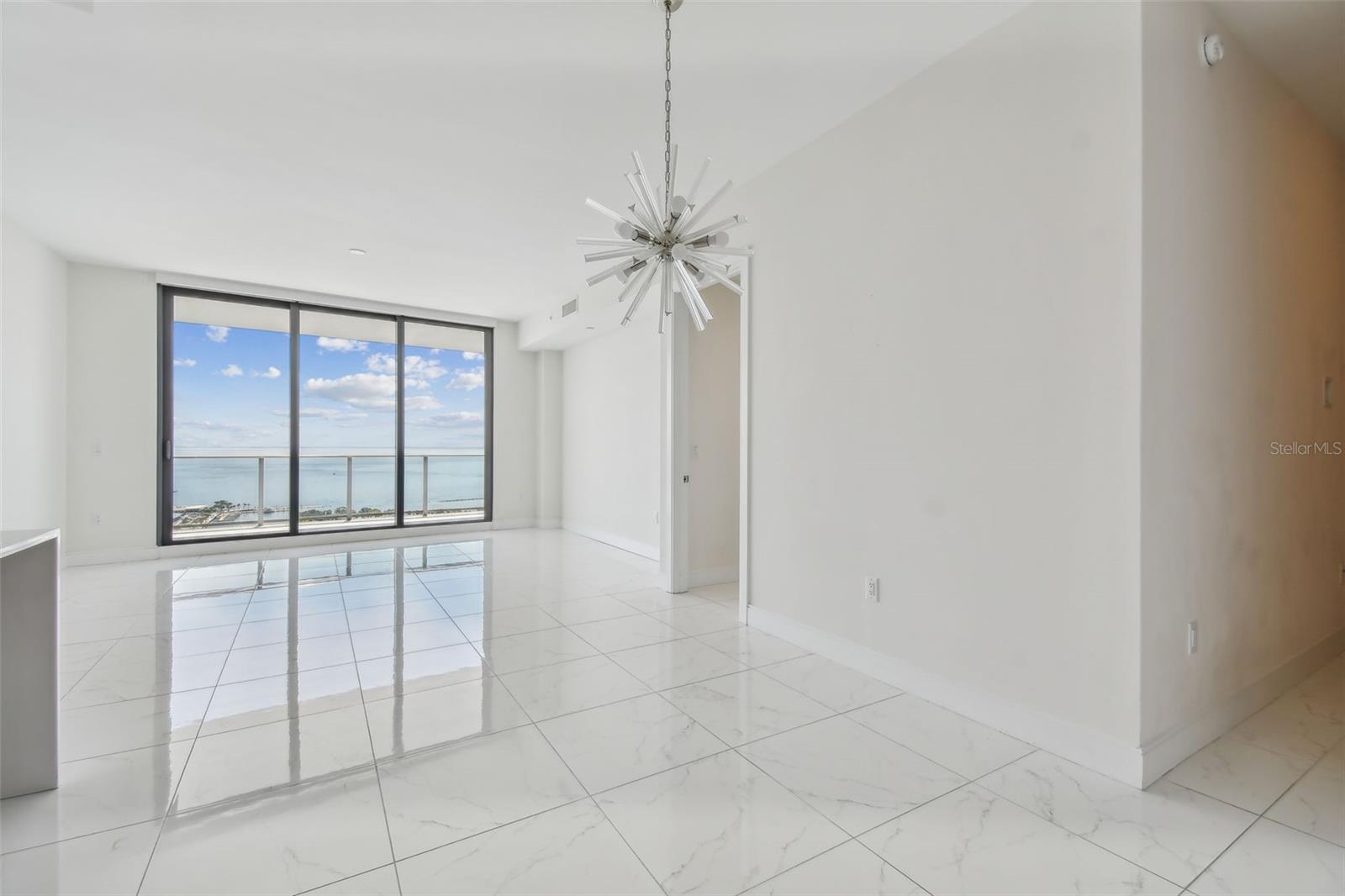 100 1ST AVE N #2304