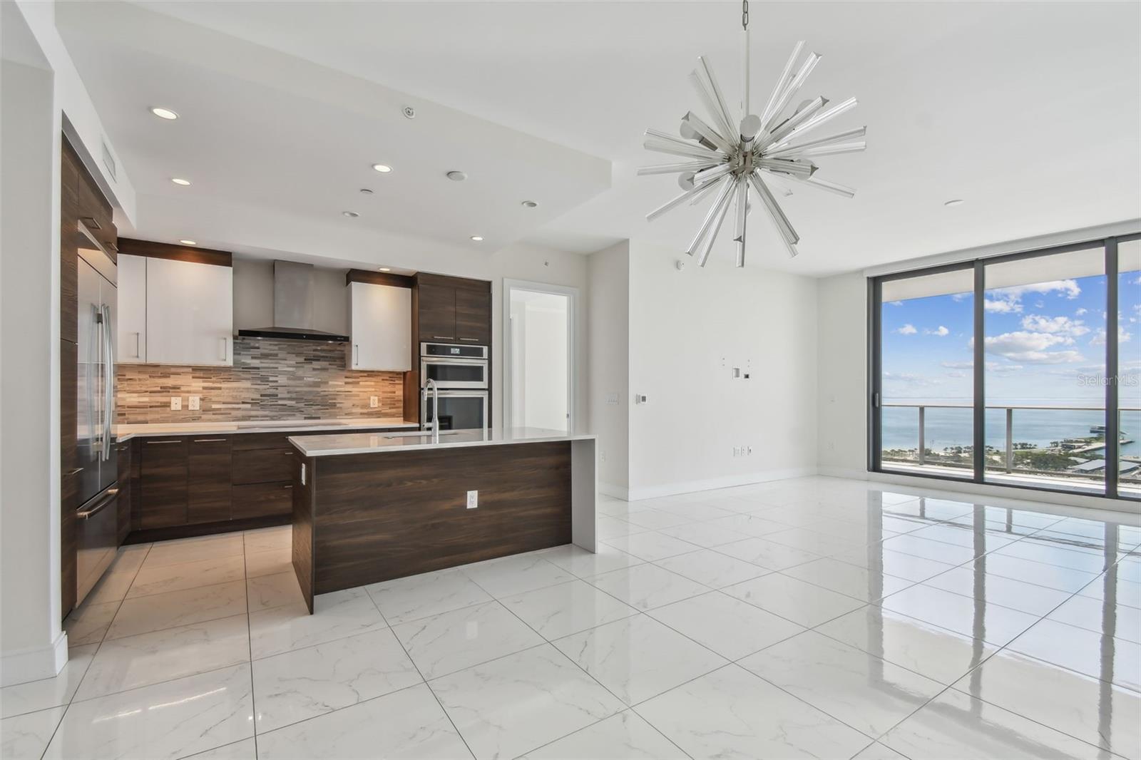 100 1ST AVE N #2304
