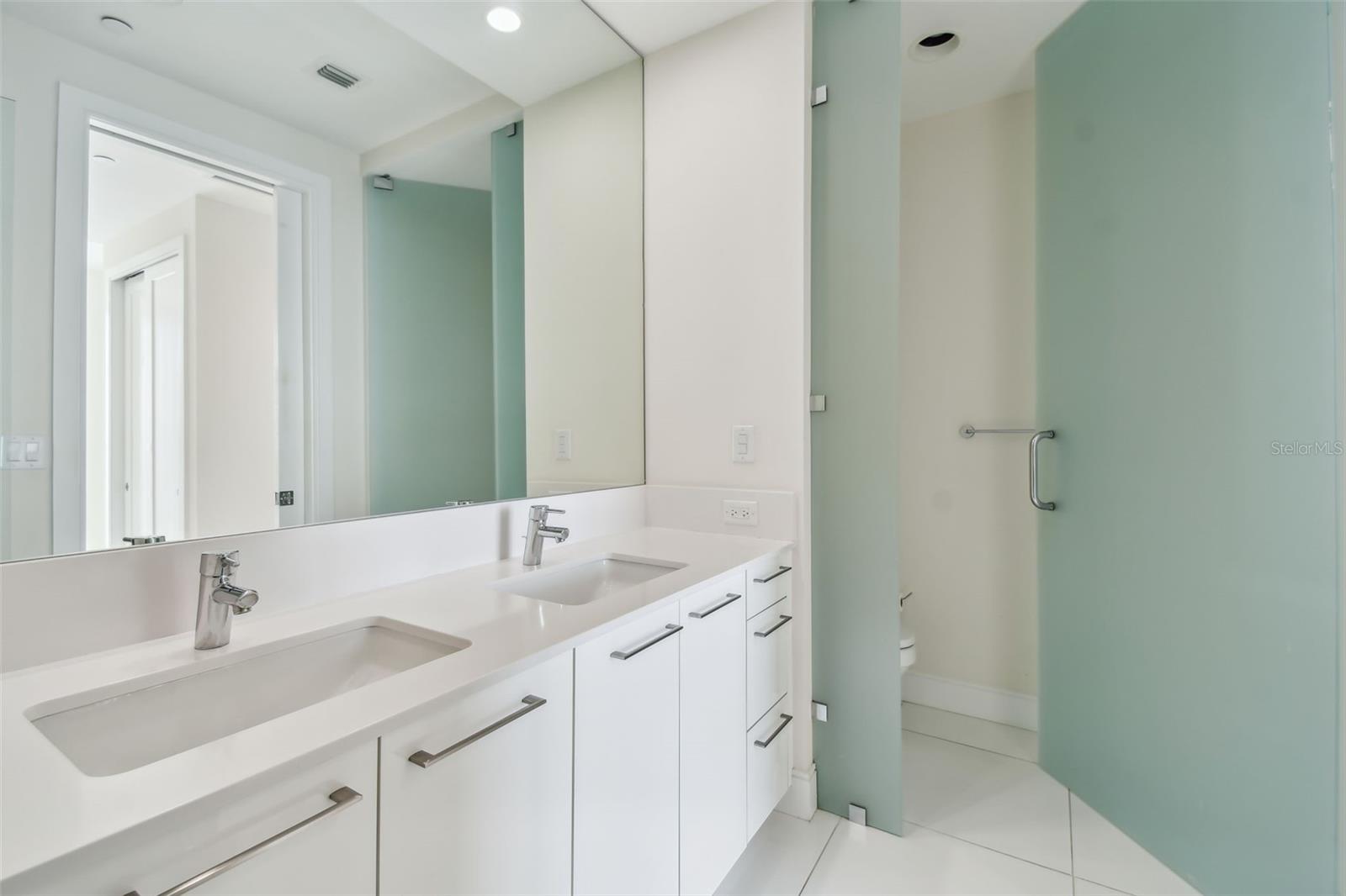 100 1ST AVE N #2304
