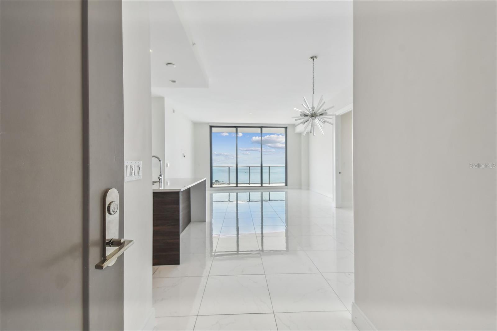 100 1ST AVE N #2304