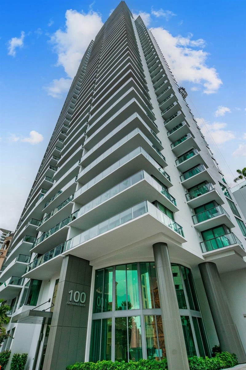 100 1ST AVE N #2304