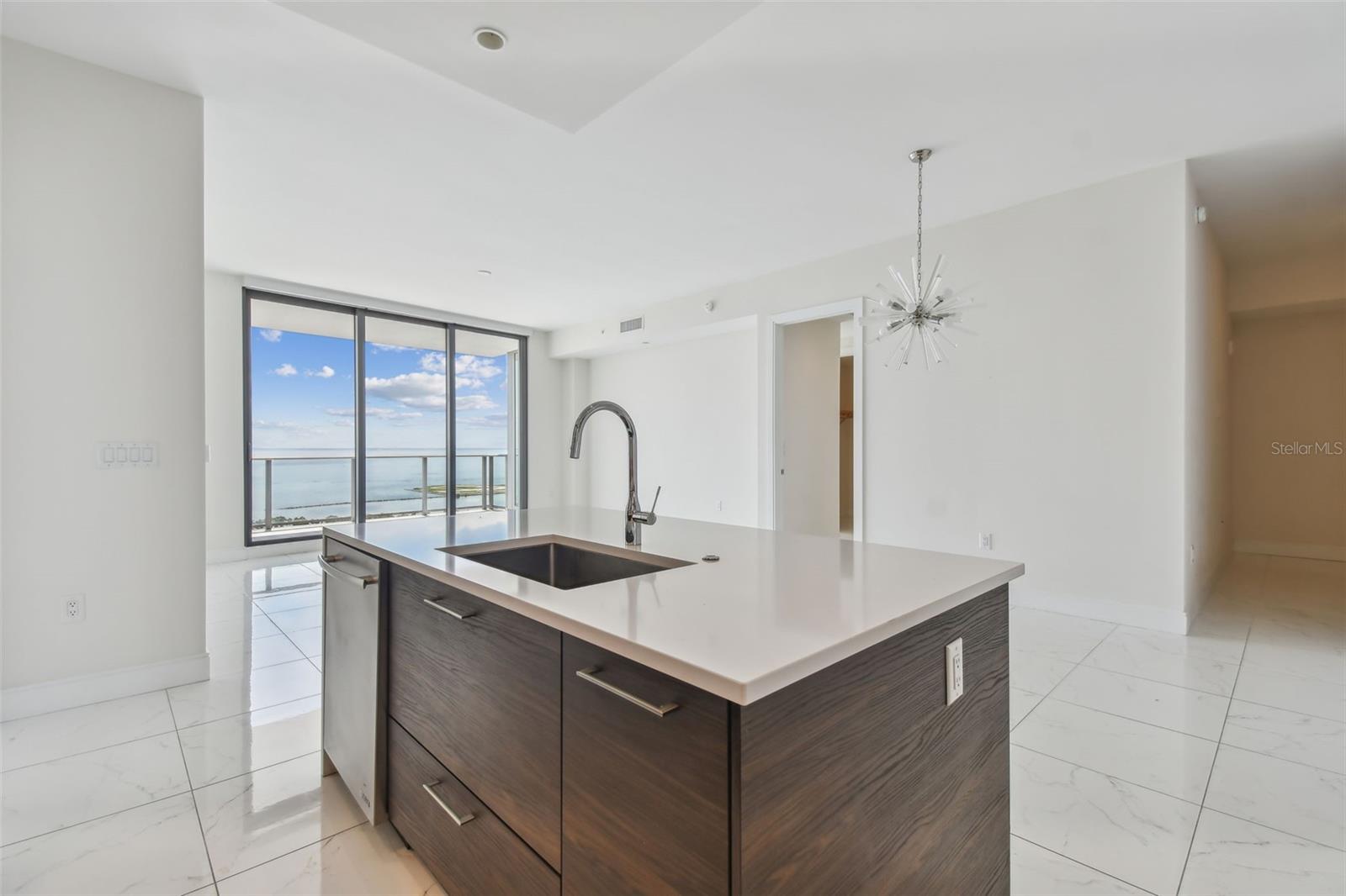 100 1ST AVE N #2304