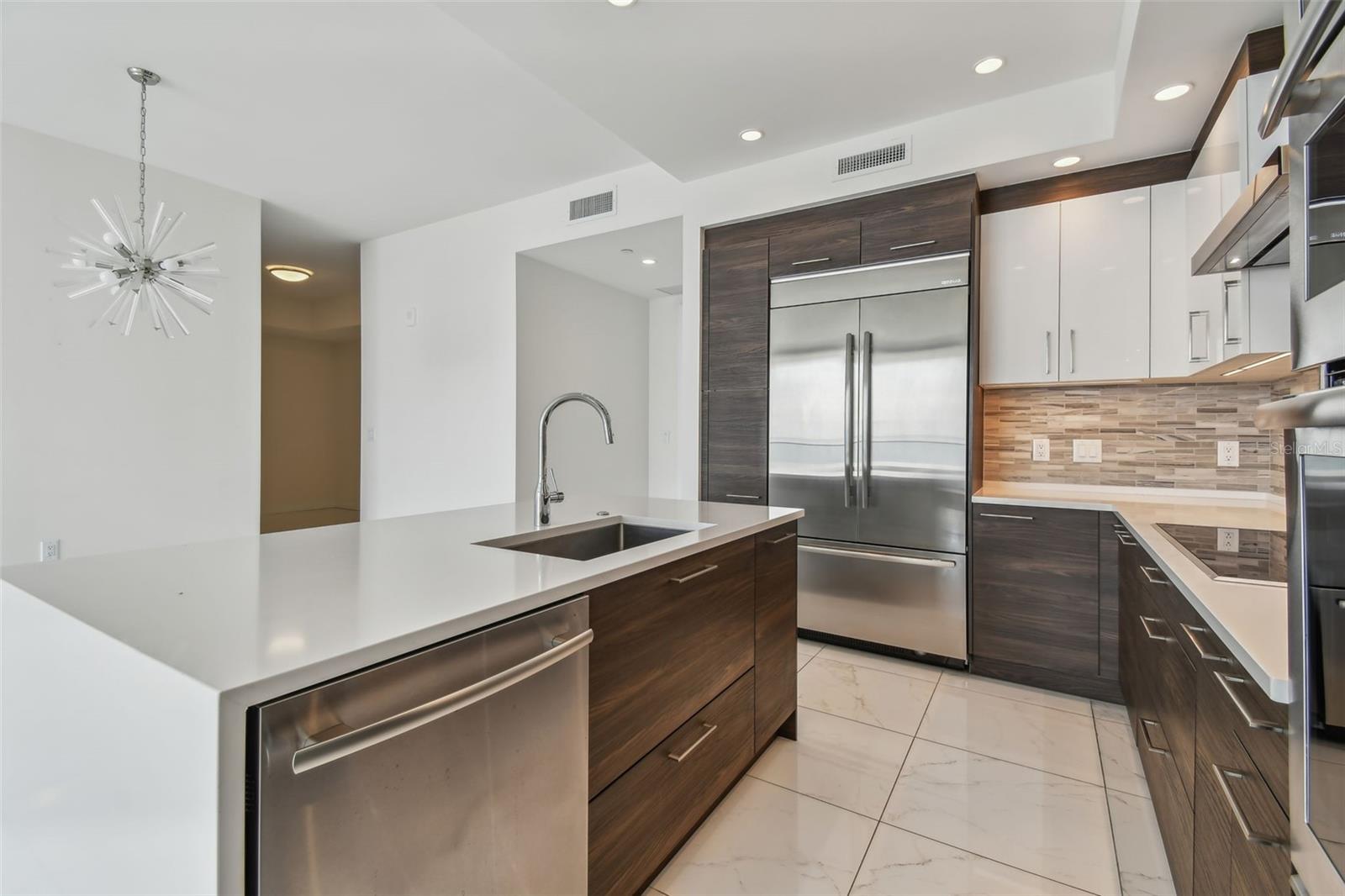 100 1ST AVE N #2304