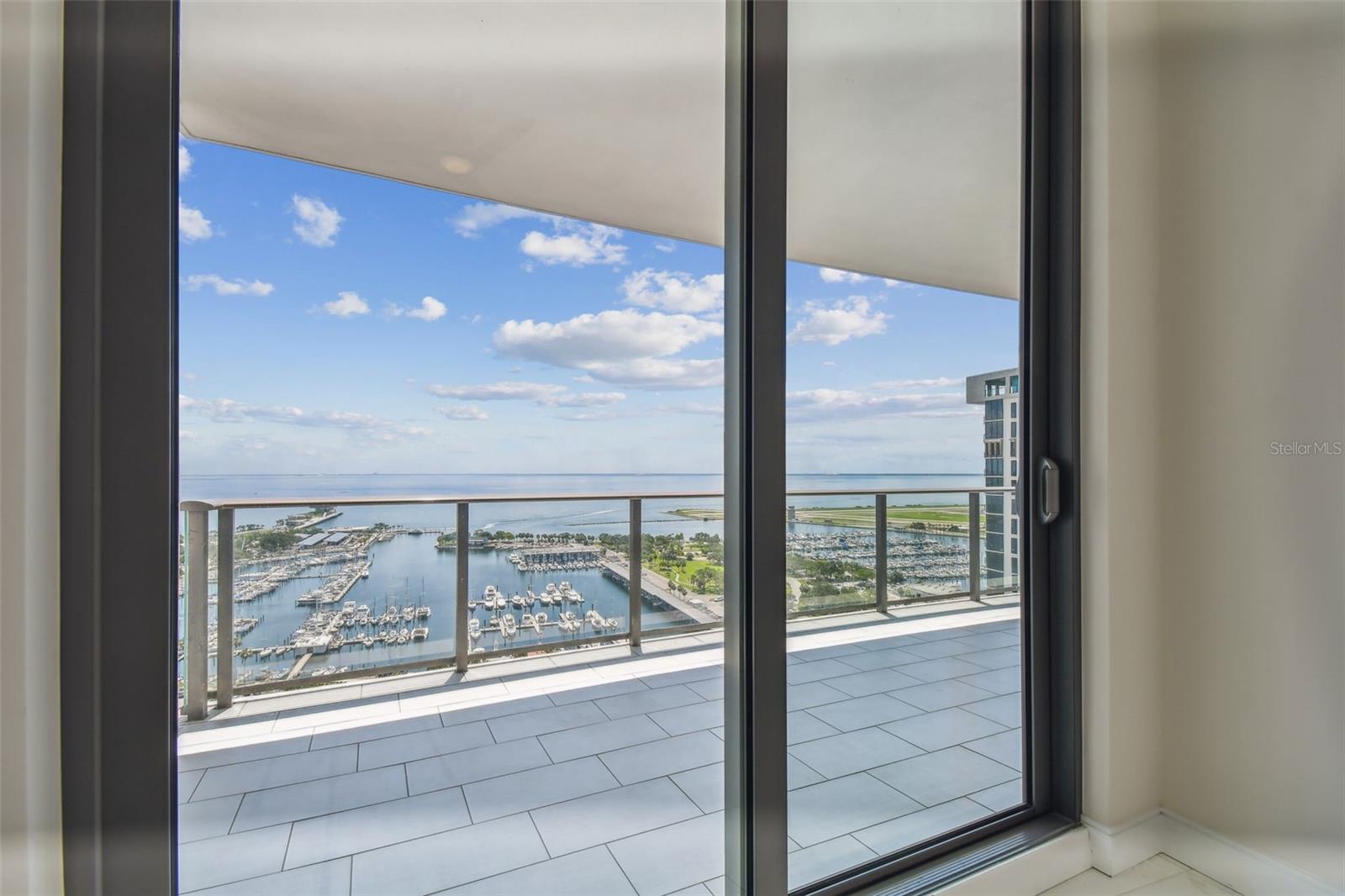 100 1ST AVE N #2304