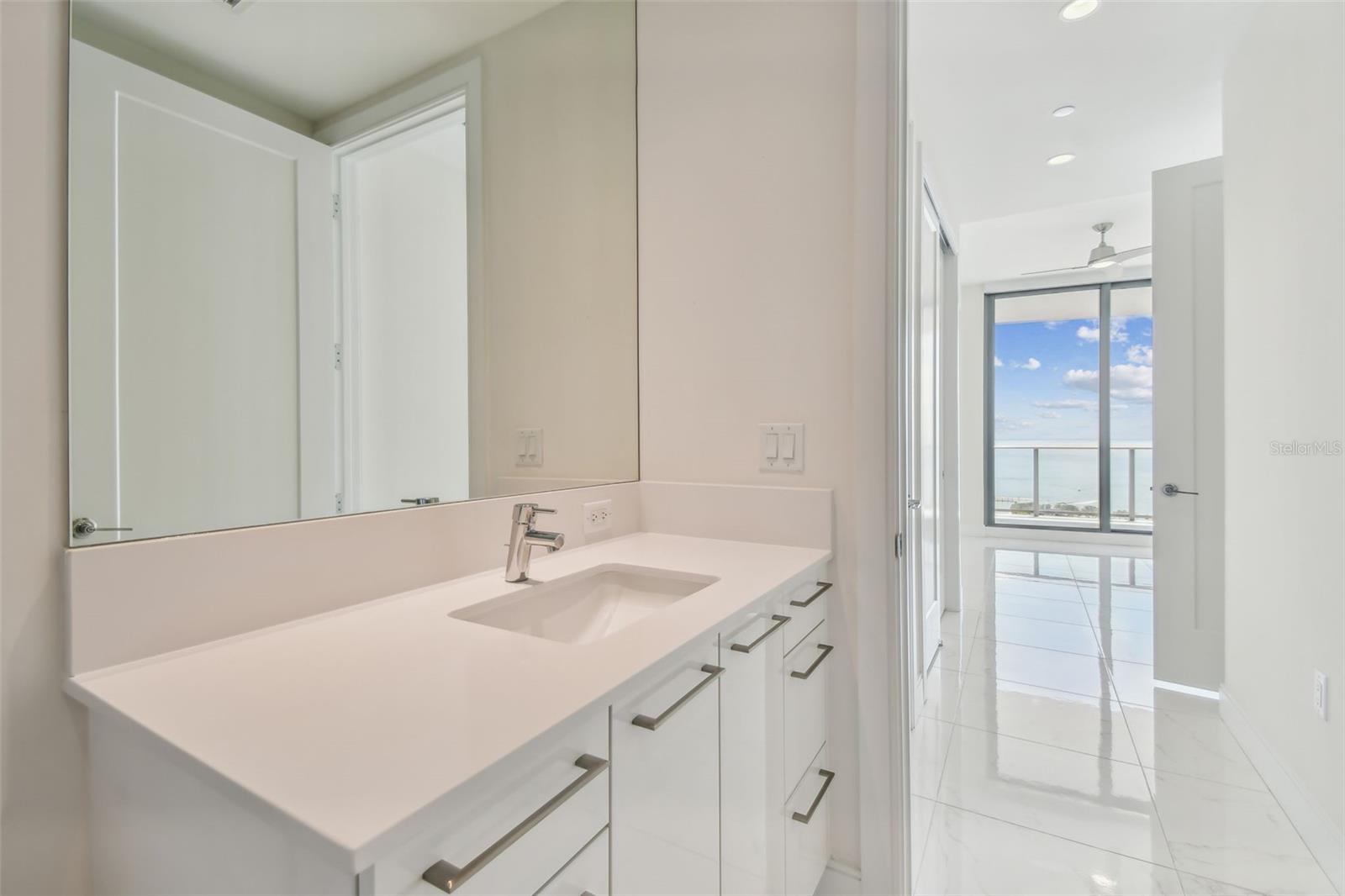 100 1ST AVE N #2304