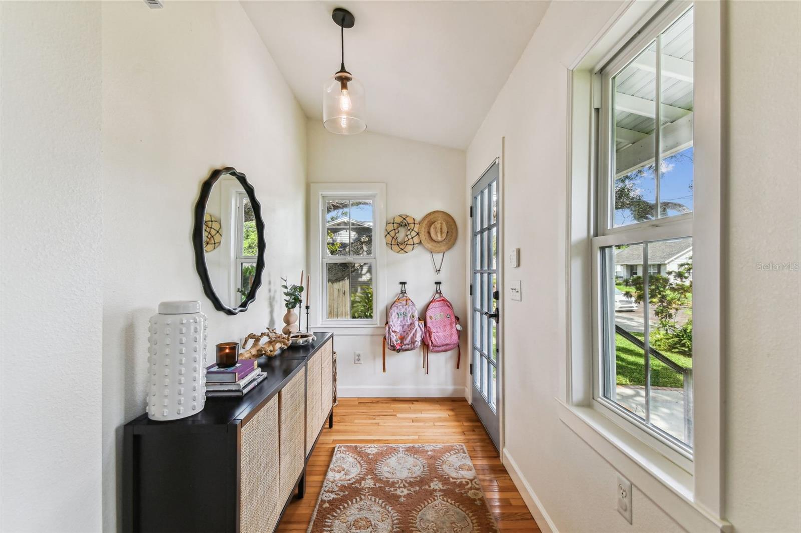 3004 W SAN MIGUEL ST