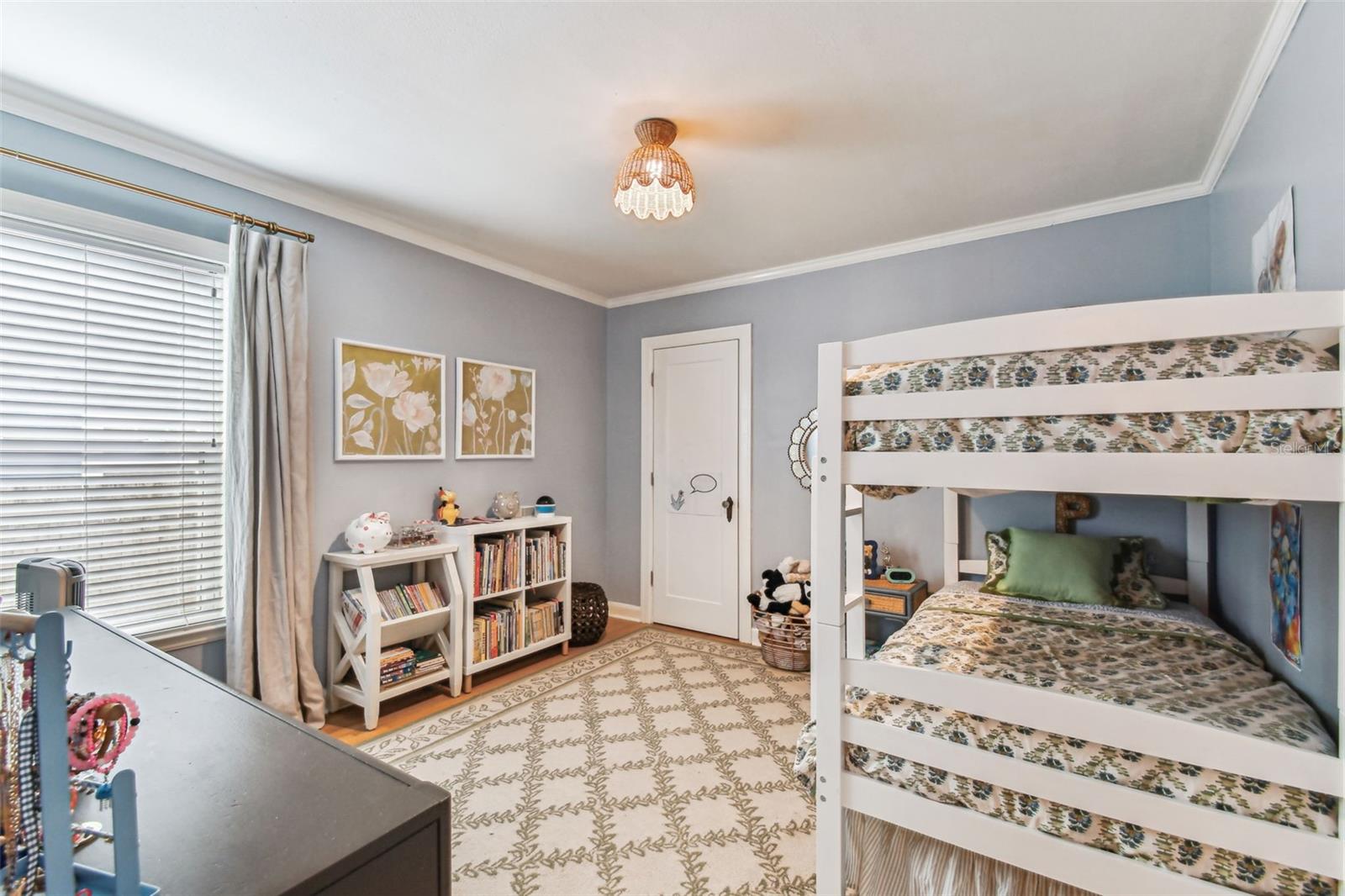 3004 W SAN MIGUEL ST