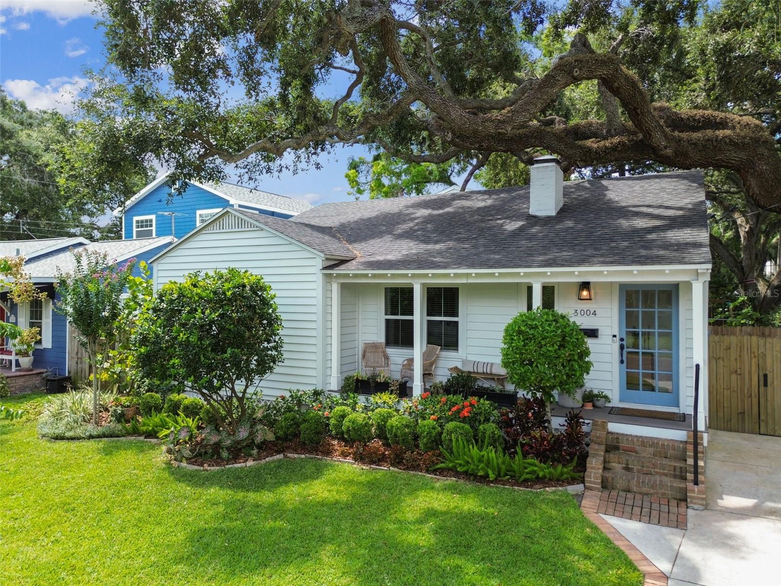 3004 W SAN MIGUEL ST