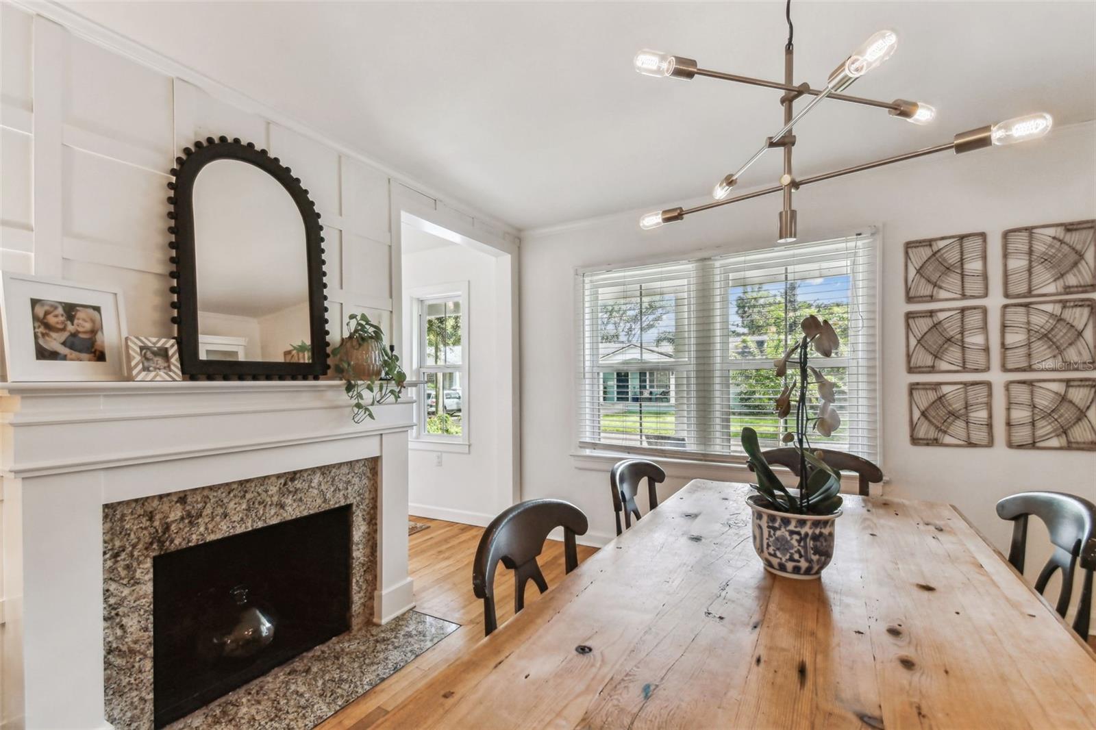 3004 W SAN MIGUEL ST