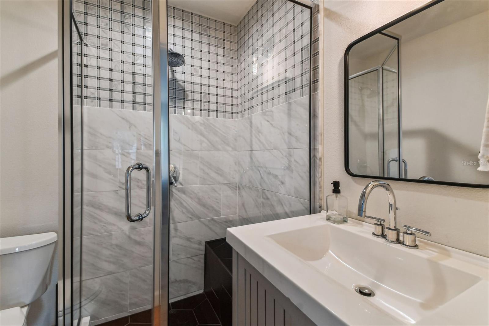 3004 W SAN MIGUEL ST