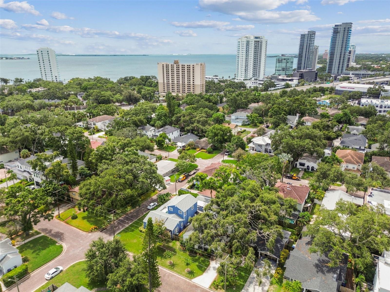 3004 W SAN MIGUEL ST