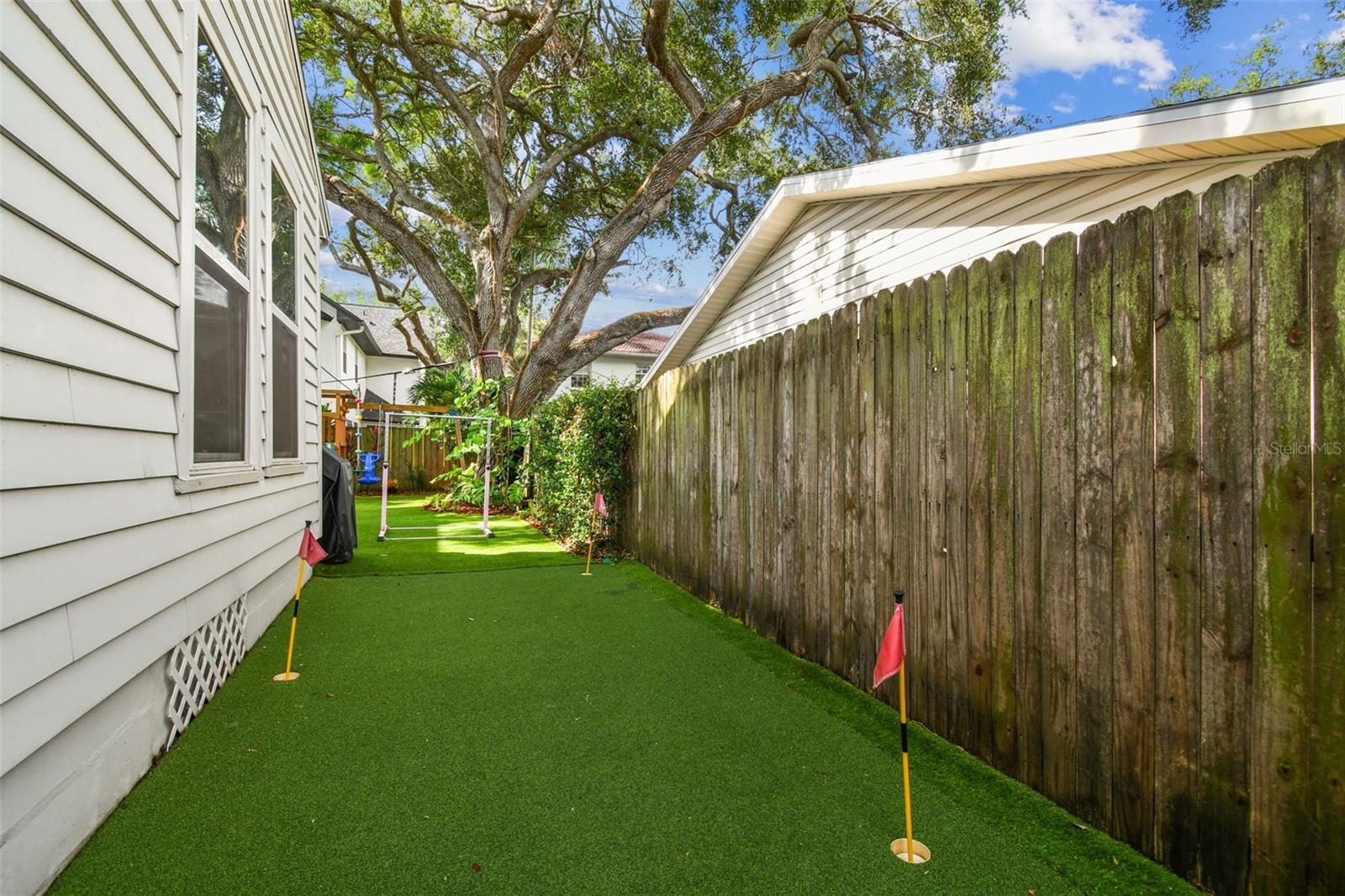 3004 W SAN MIGUEL ST