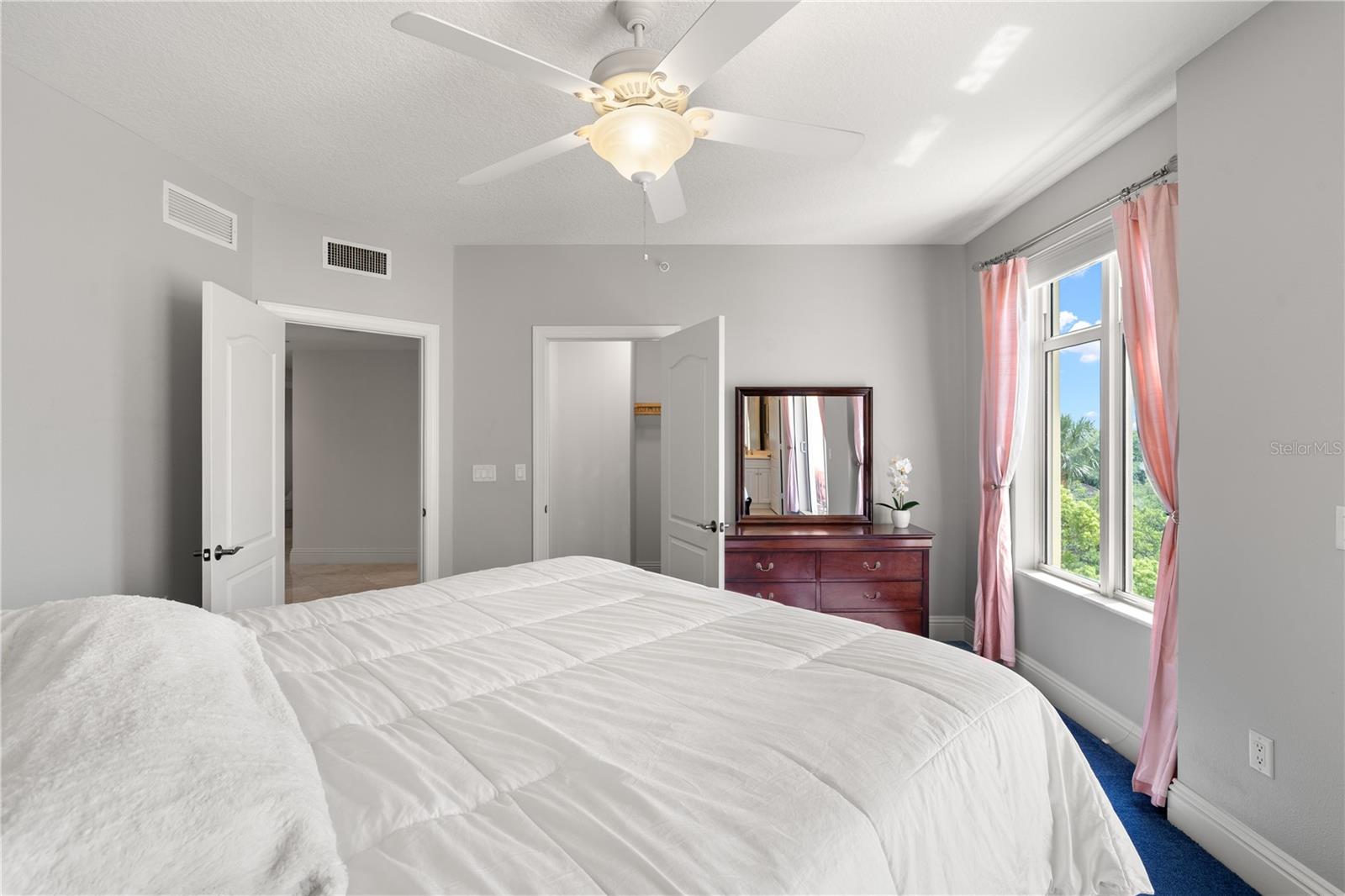 4201 BAYSHORE BLVD #502