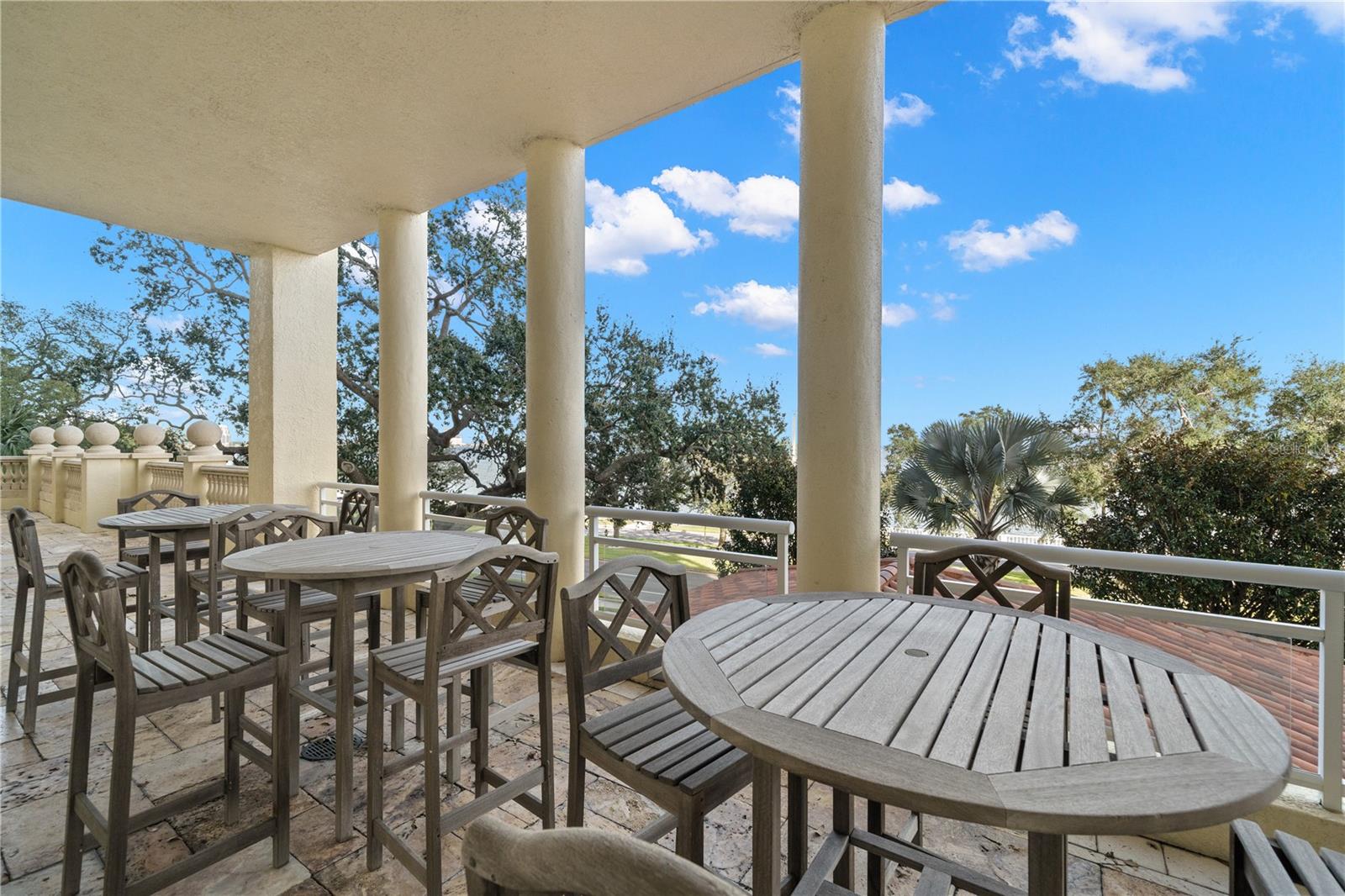 4201 BAYSHORE BLVD #502