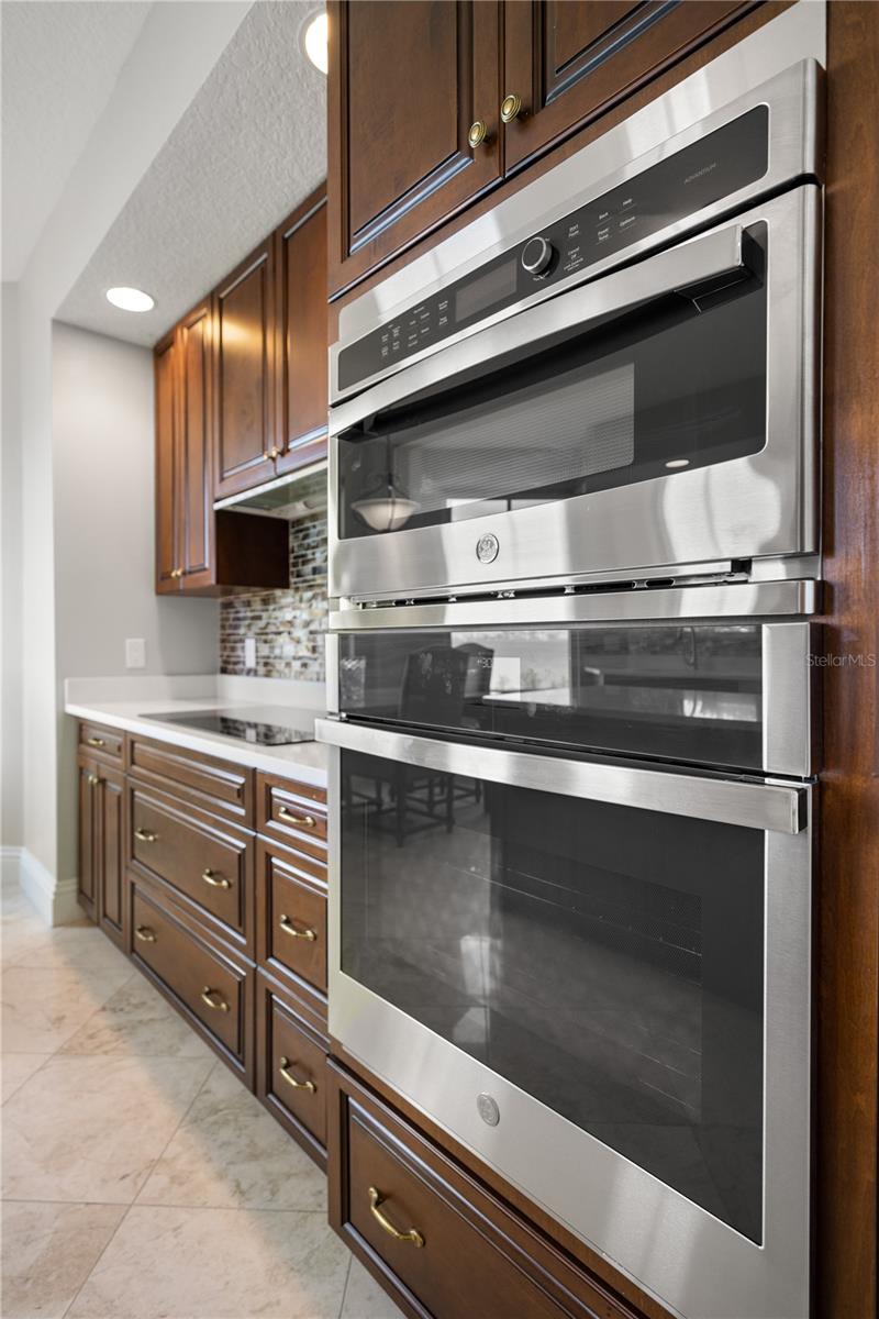 4201 BAYSHORE BLVD #502