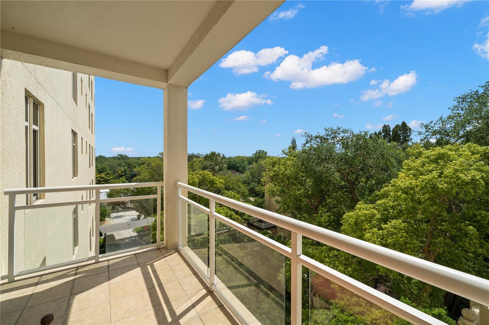 4201 BAYSHORE BLVD #502