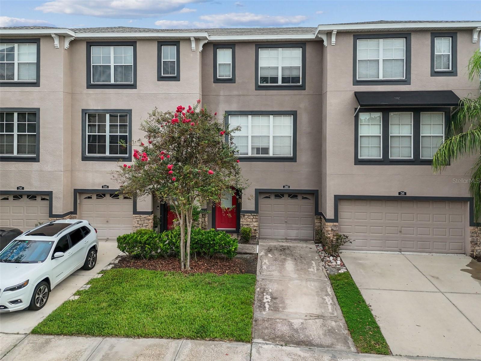 2503 MIDDLETON GROVE DR