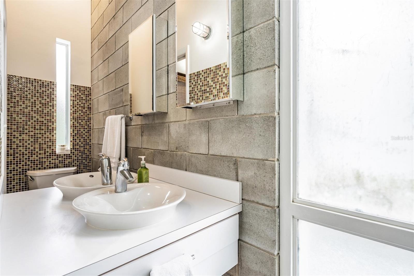 3107 W DE LEON ST #5