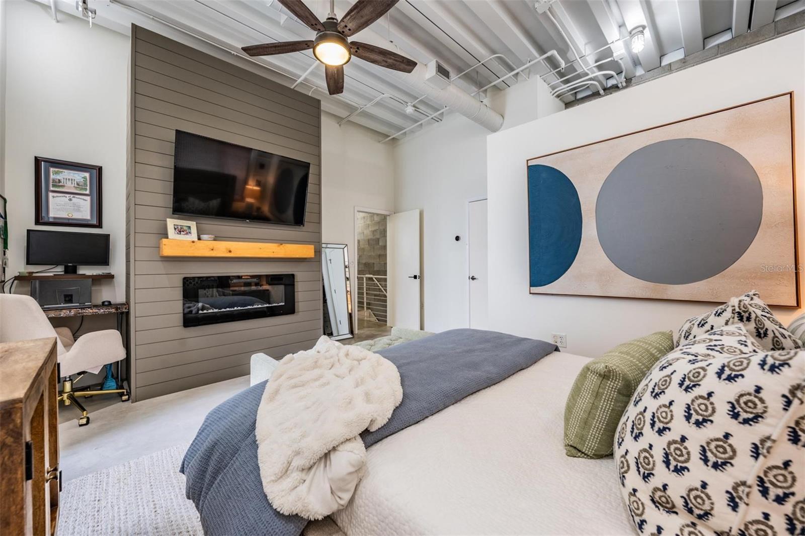 3107 W DE LEON ST #5