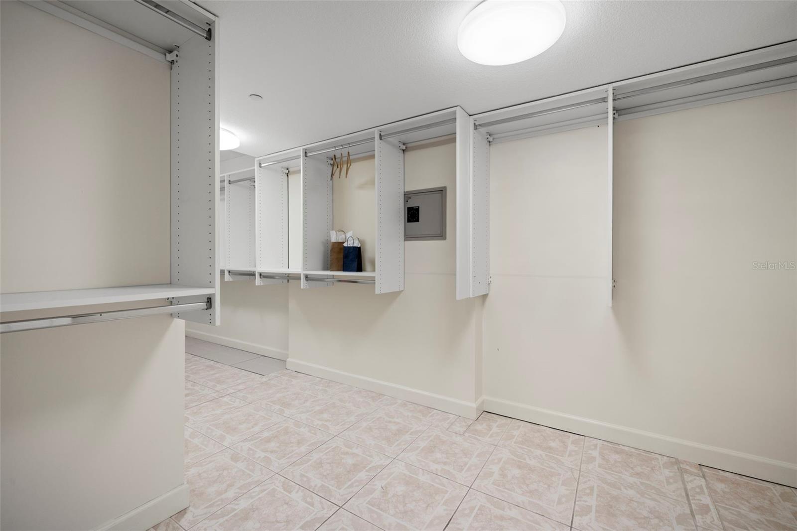 3301 BAYSHORE BLVD #1908B