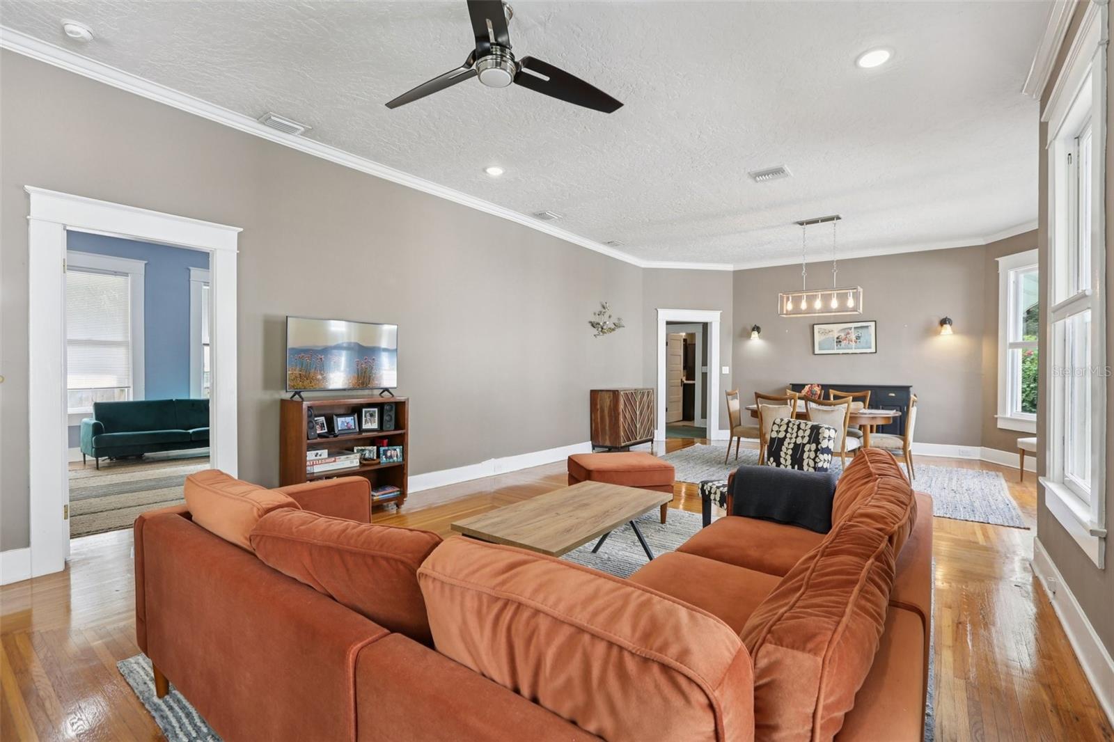 5110 N SEMINOLE AVE