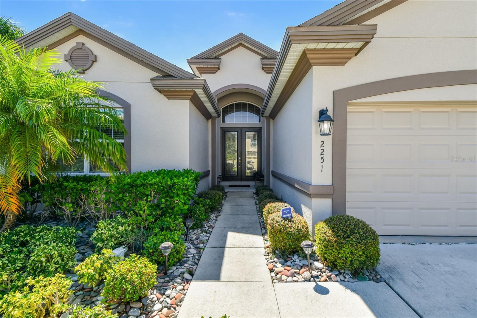 2251 HIGHWOOD CT