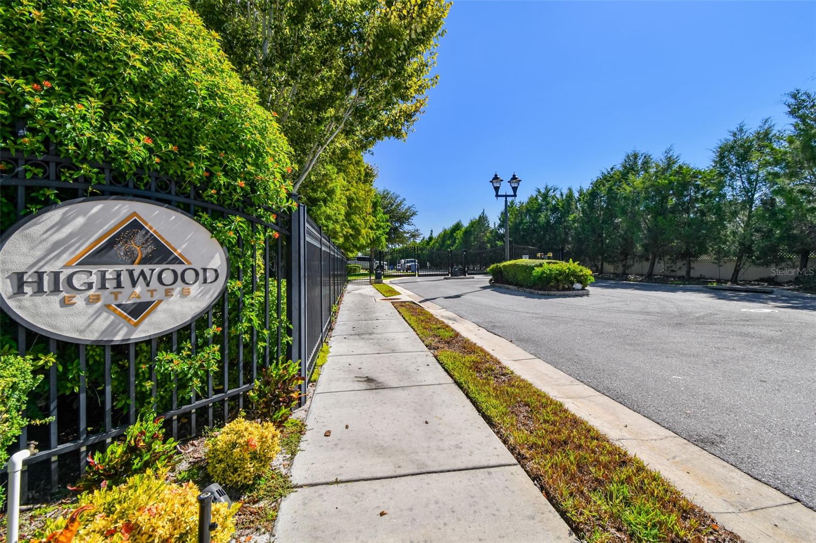 2251 HIGHWOOD CT