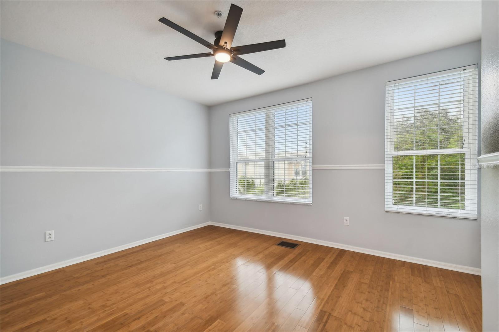 3183 BAYSHORE OAKS DR