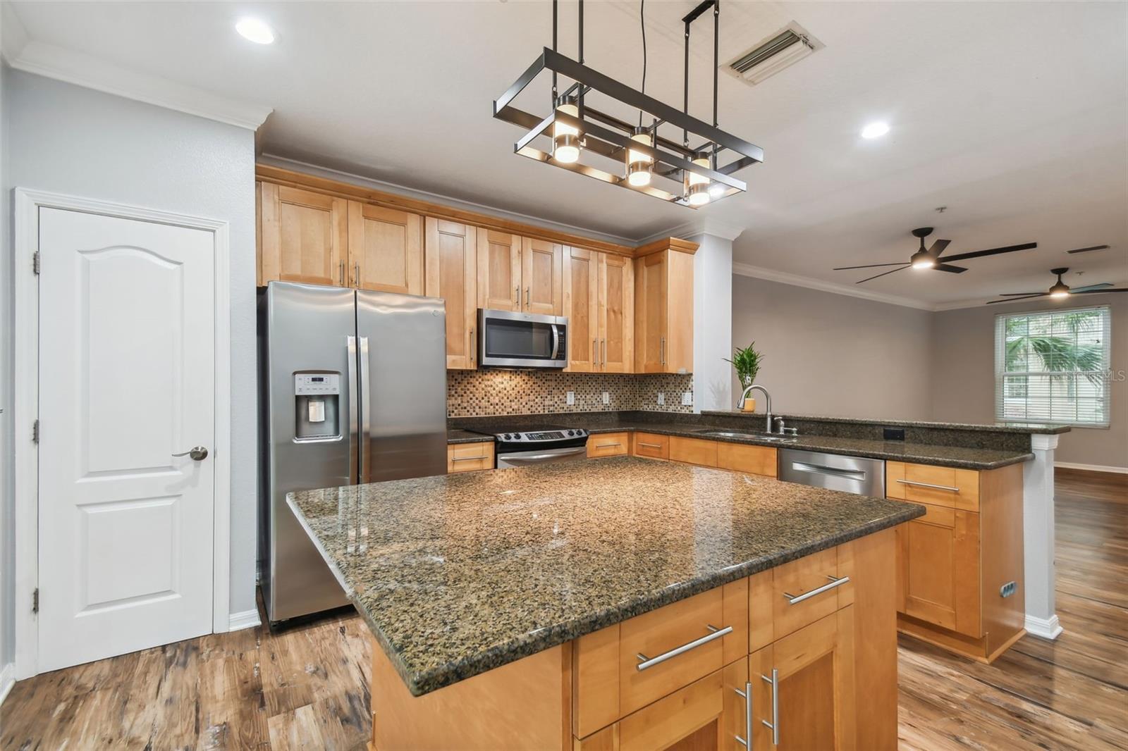 3183 BAYSHORE OAKS DR