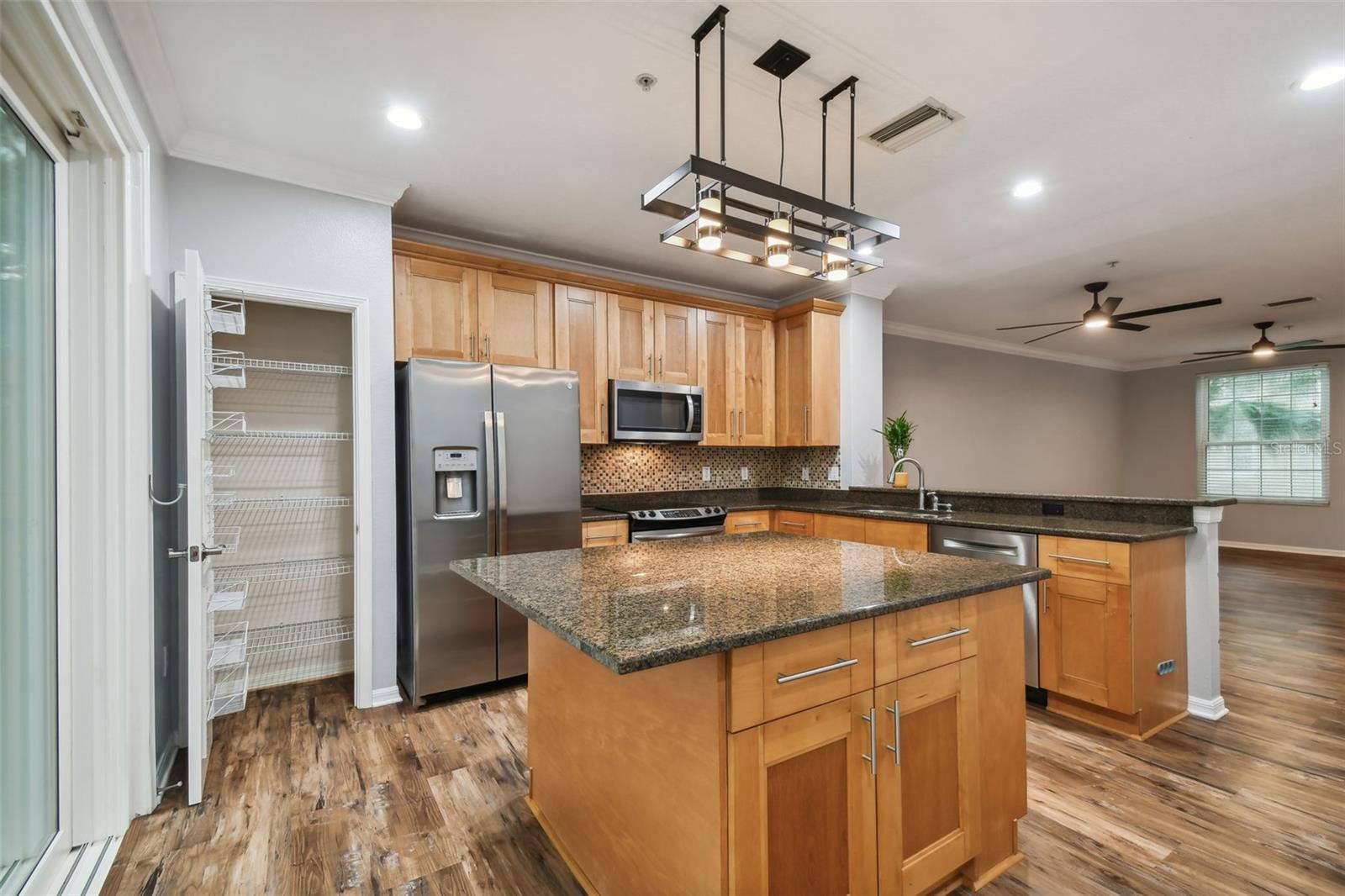 3183 BAYSHORE OAKS DR