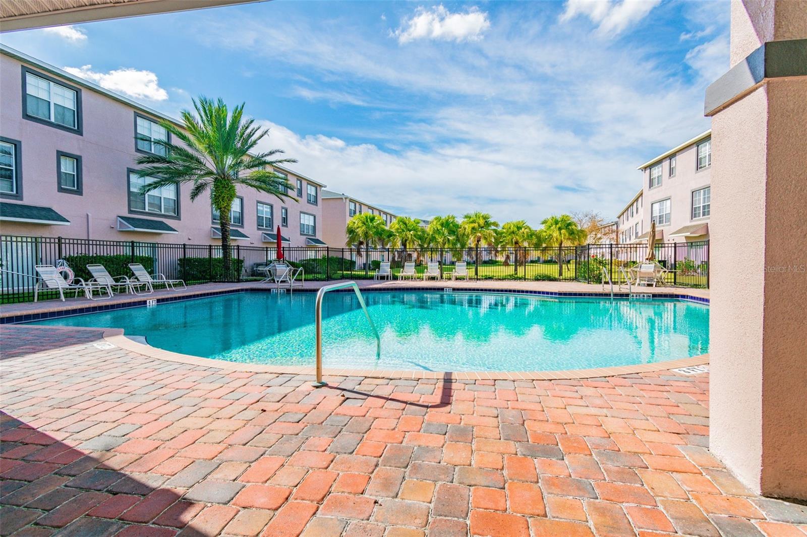 2503 MIDDLETON GROVE DR