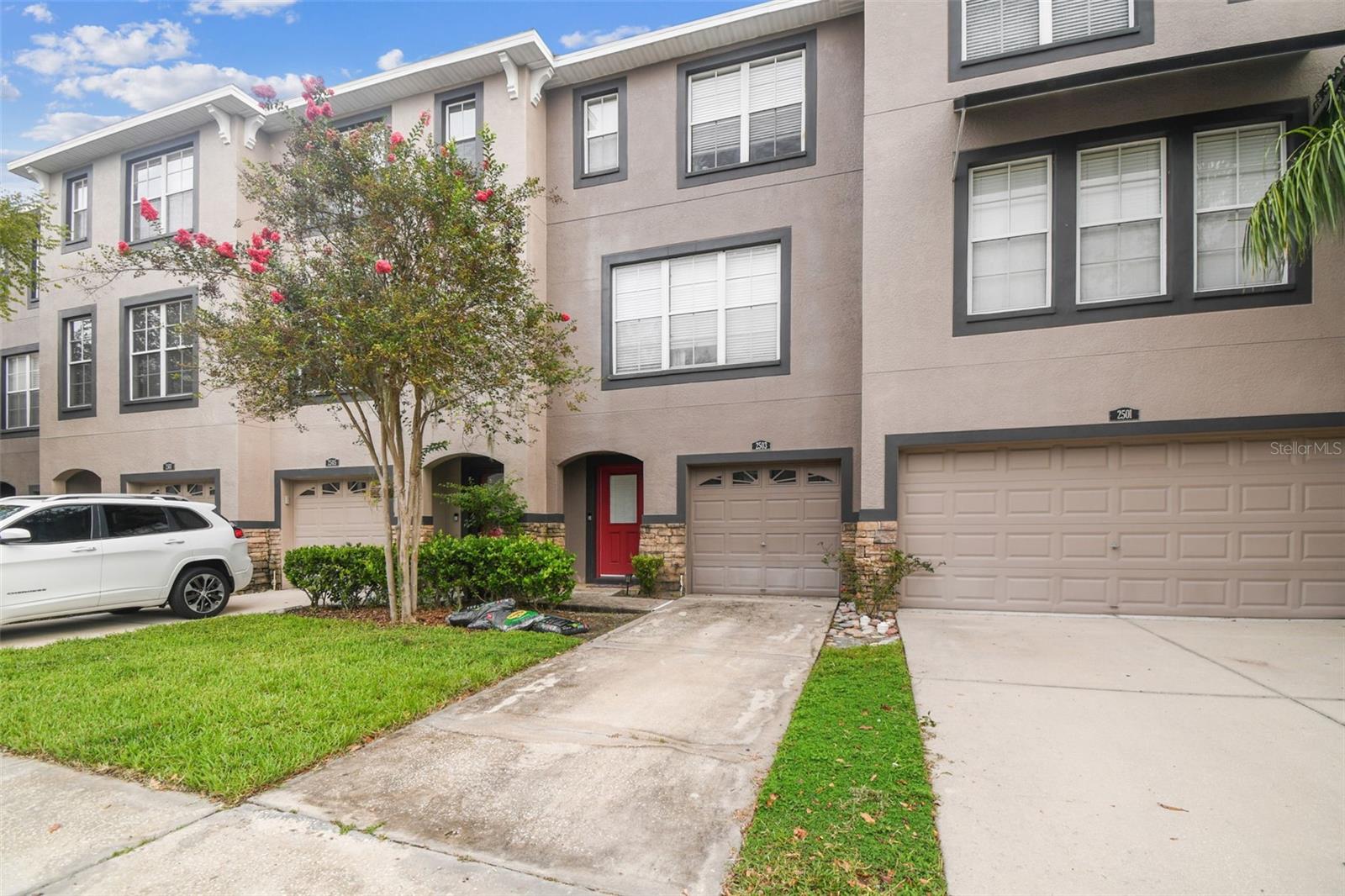 2503 MIDDLETON GROVE DR