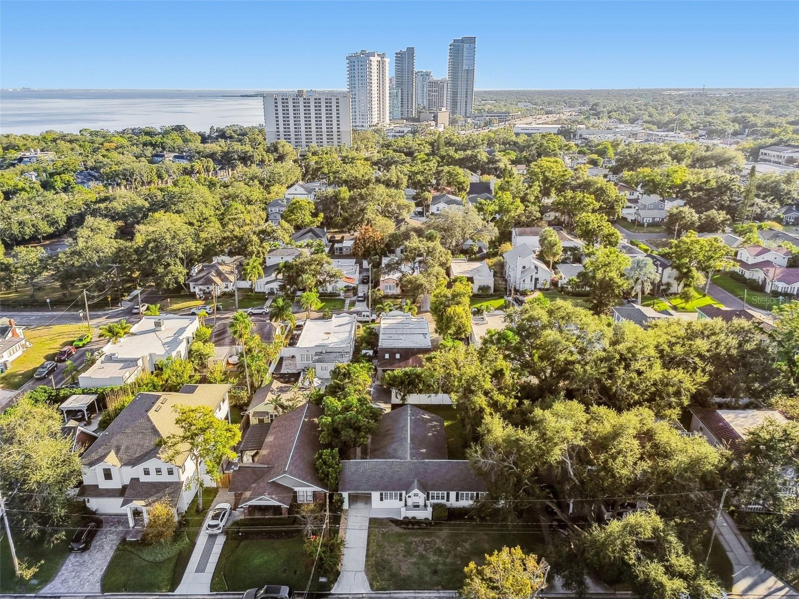 2908 W SAN ISIDRO ST